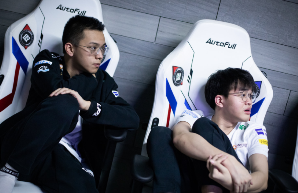 DK力克PSG，Doinb开启传奇时刻激烈交锋成都决赛之夜，引爆全场热议